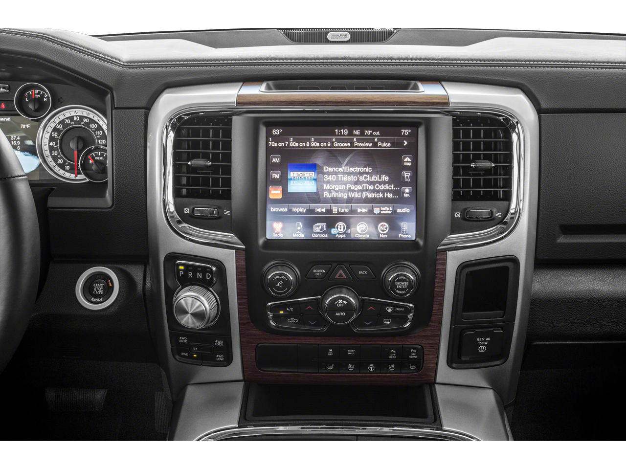 2018 RAM 1500 Laramie Crew Cab 4X4
