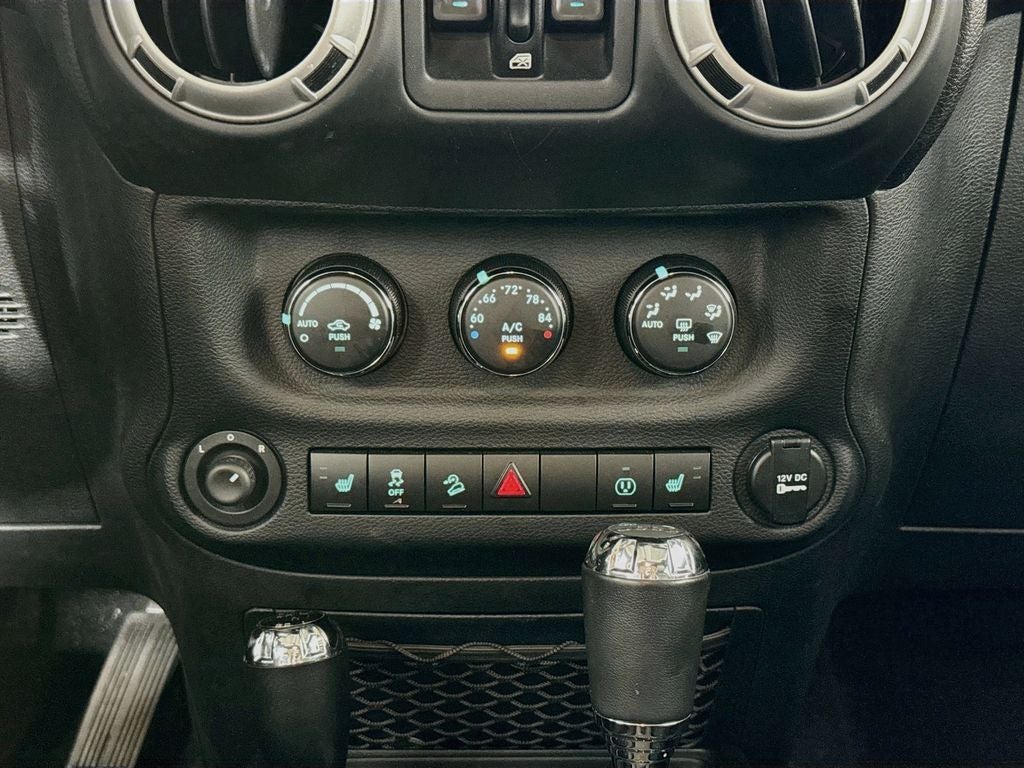 2013 Jeep Wrangler Unlimited Unlimited Sahara