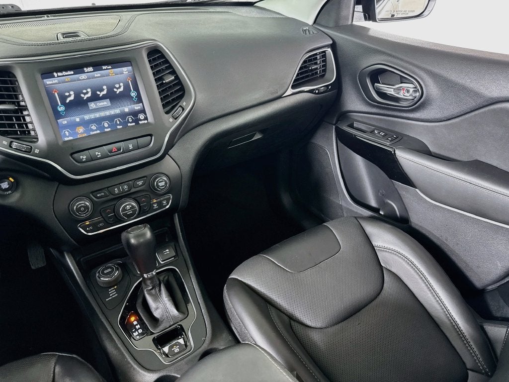 2023 Jeep Cherokee Altitude 4X4 Lux Elite Package