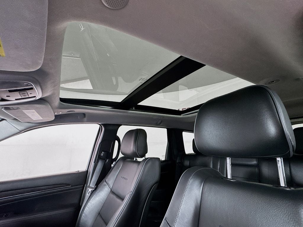 2019 Jeep Grand Cherokee Summit Platinum Series Group