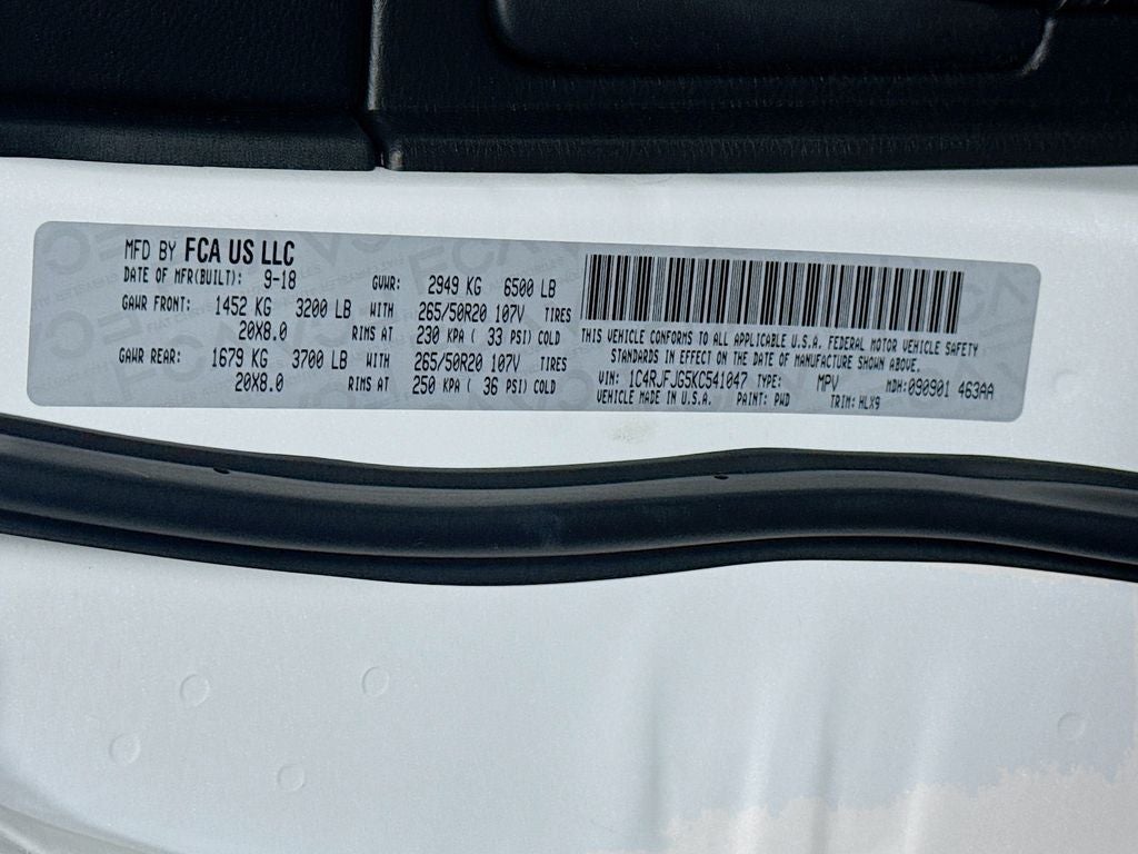 2019 Jeep Grand Cherokee Summit Platinum Series Group