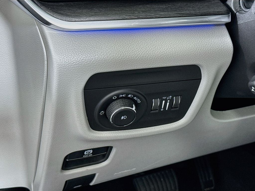 2022 Jeep Grand Cherokee Overland 4X4