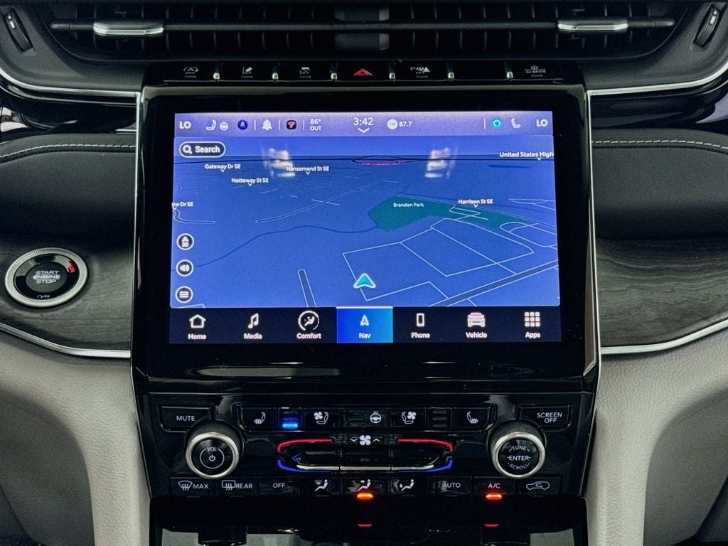2022 Jeep Grand Cherokee Overland 4X4
