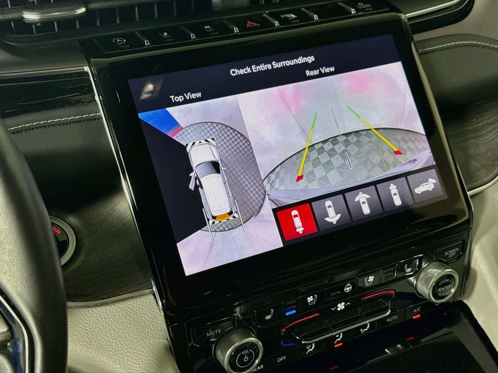 2022 Jeep Grand Cherokee Overland 4X4