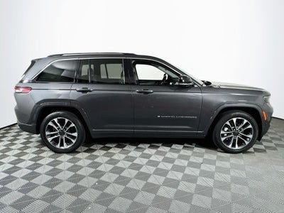 2022 Jeep Grand Cherokee Overland 4X4