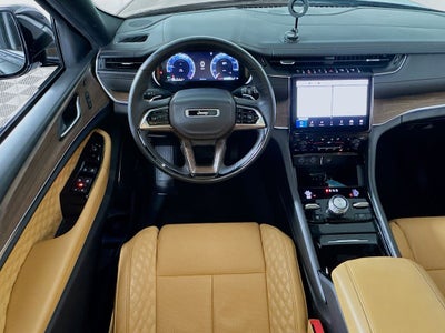 2023 Jeep Grand Cherokee Summit