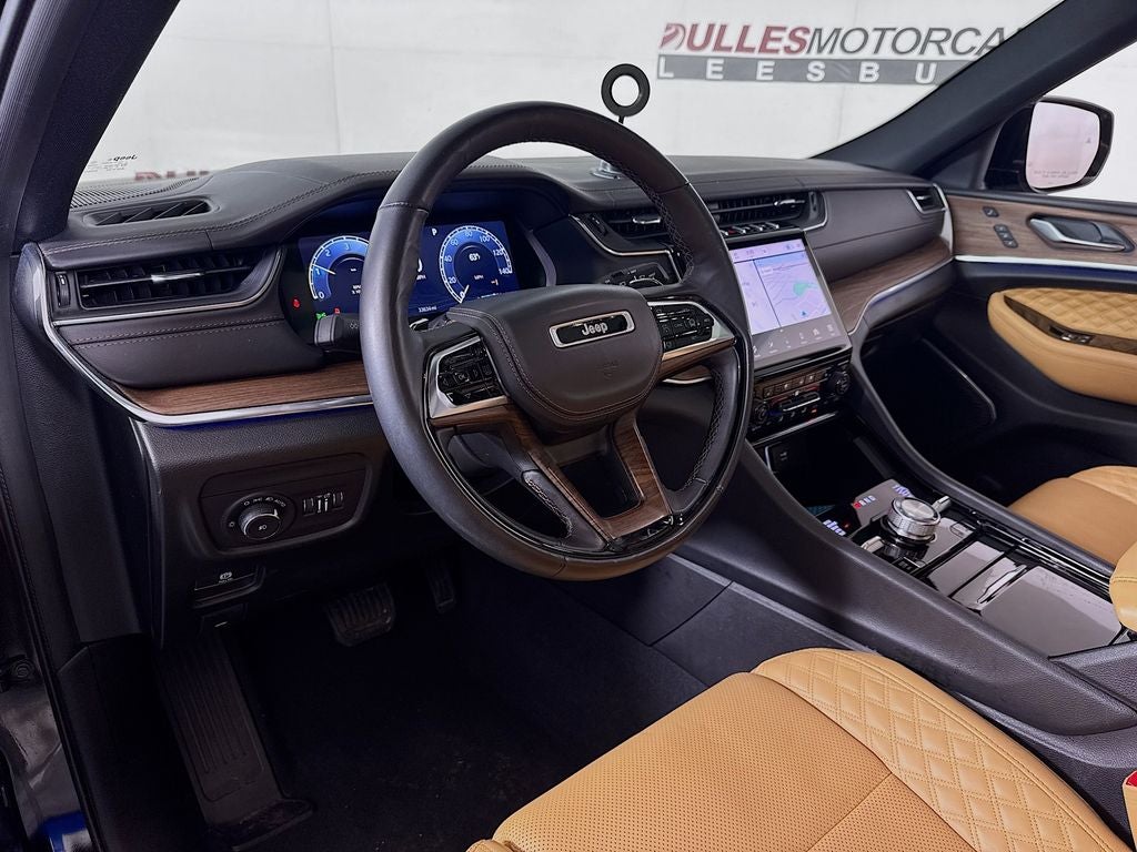 2023 Jeep Grand Cherokee Summit