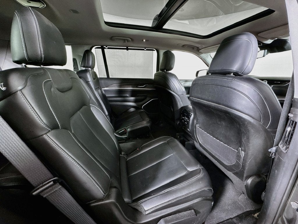 2022 Jeep Grand Cherokee L Limited 4X4Customer Preferred Package 22E