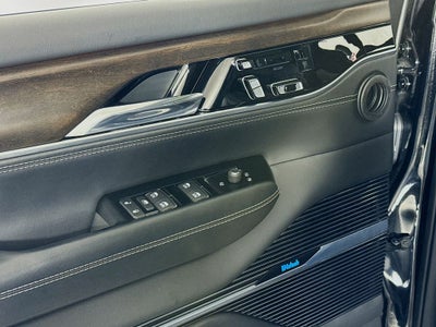 2022 Jeep Grand Wagoneer Series II