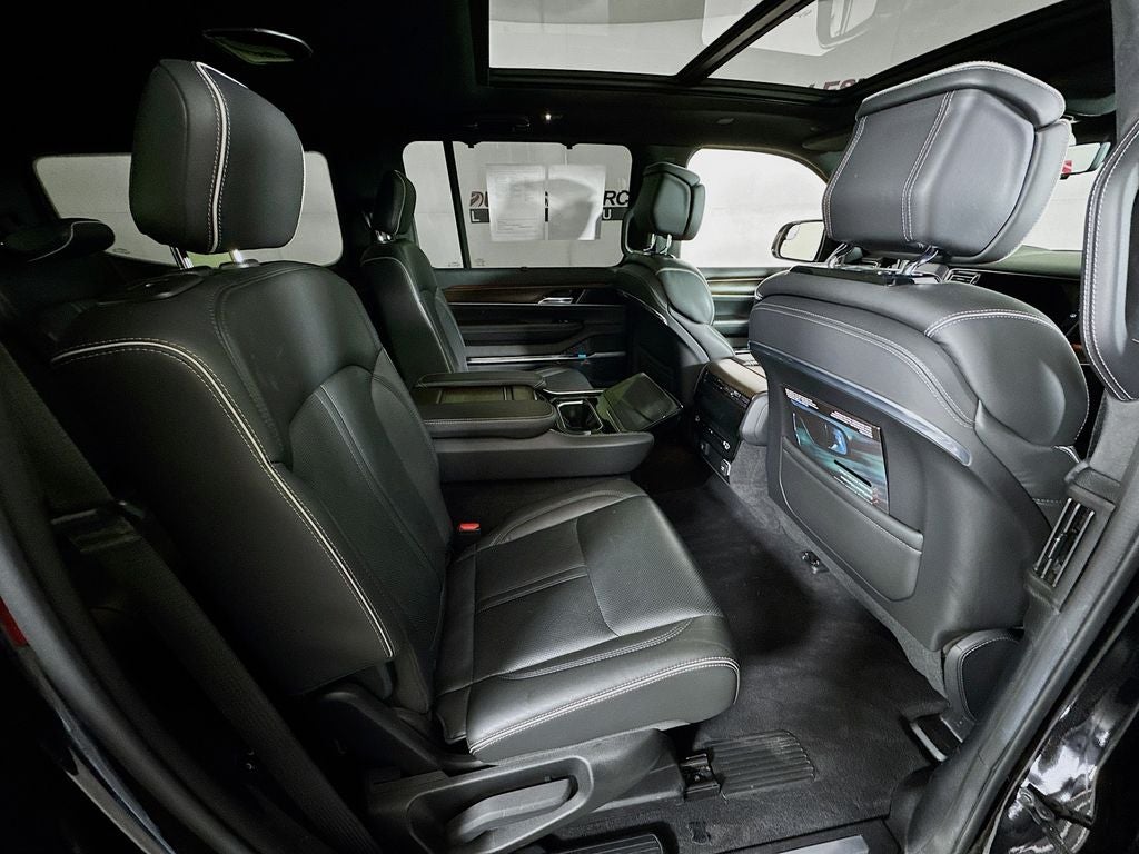 2022 Jeep Grand Wagoneer Series II