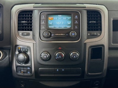 2017 RAM 1500 Express QUAD CAB 4X4