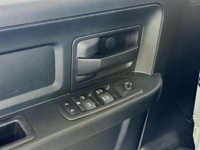 2017 RAM 1500 Express QUAD CAB 4X4