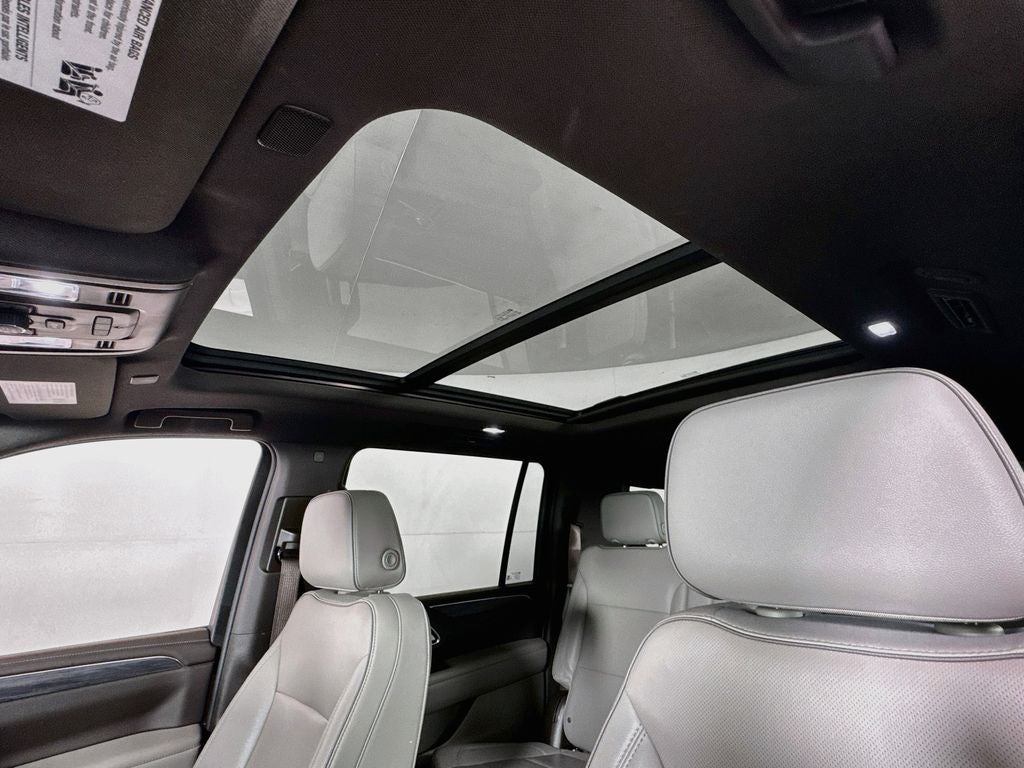 2022 GMC Yukon XL SLT