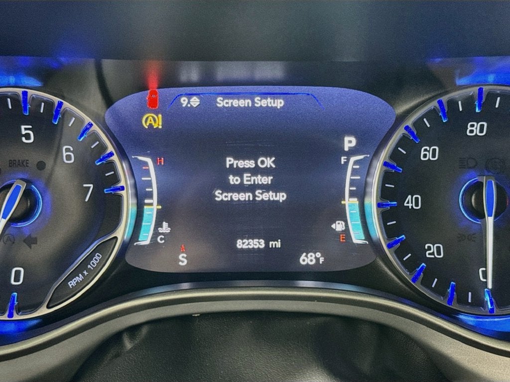 2020 Chrysler Pacifica Touring L Plus S-Appearance Package-27J