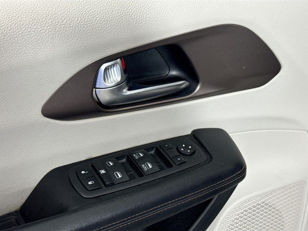 2019 Chrysler Pacifica Touring Plus