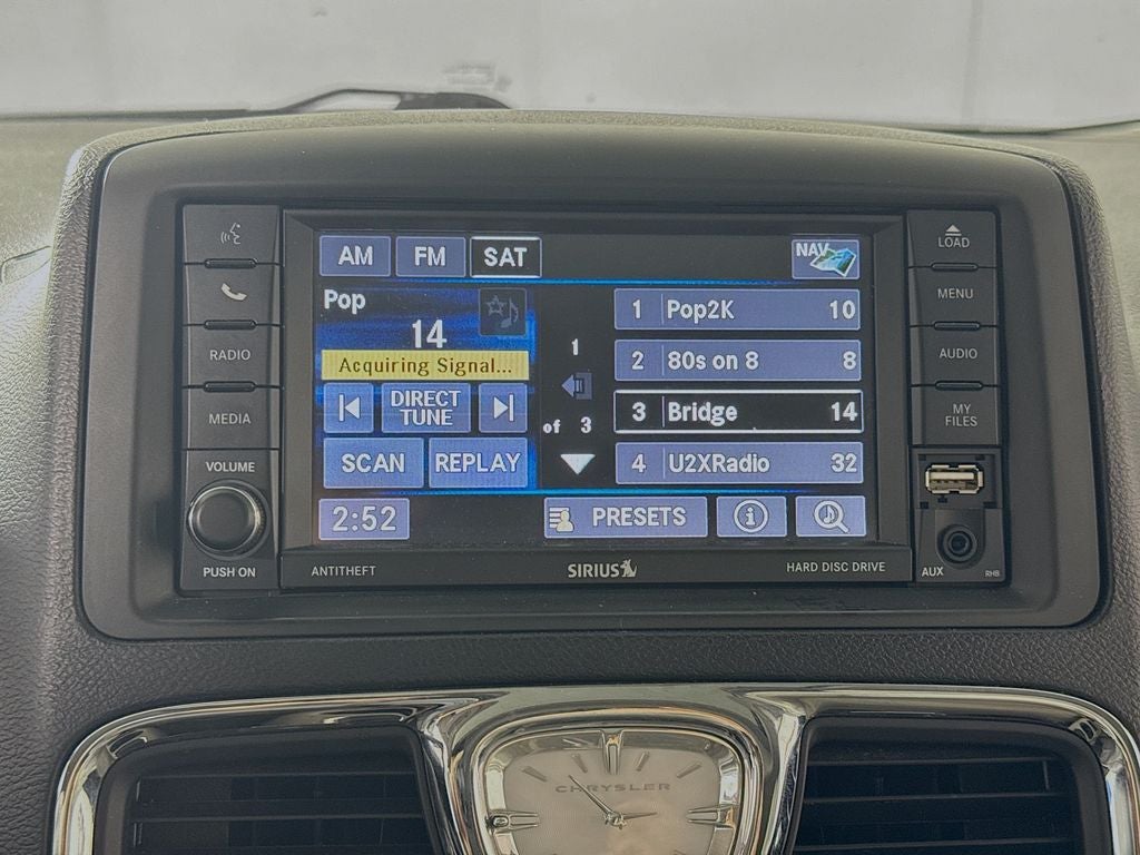 2015 Chrysler Town & Country Limited-Platinum