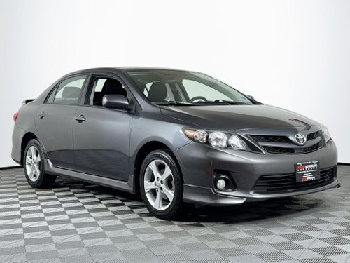 2011 Toyota Corolla S Preferred O wner's Portfolio