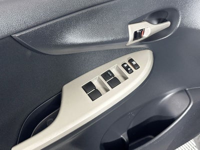 2011 Toyota Corolla S Preferred O wner's Portfolio