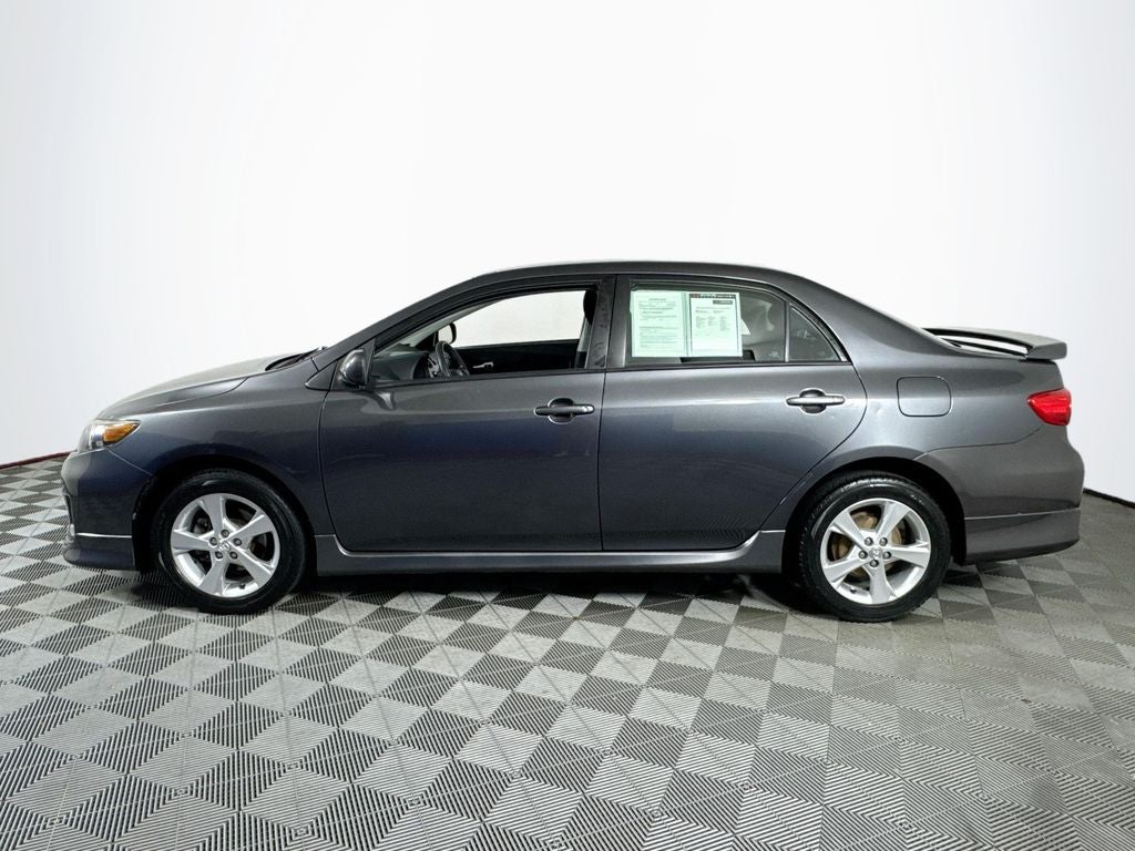 2011 Toyota Corolla S Preferred O wner's Portfolio