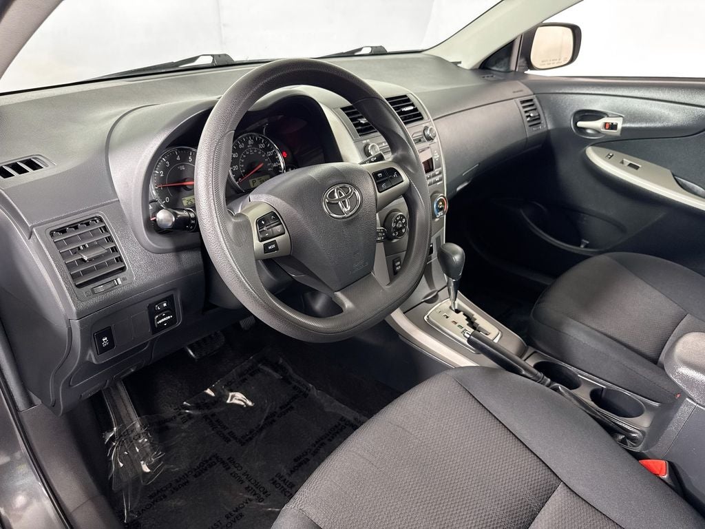2011 Toyota Corolla S Preferred O wner's Portfolio