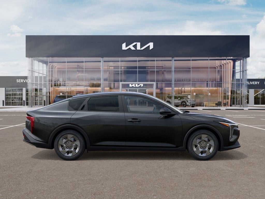 2026 Kia K4 LX