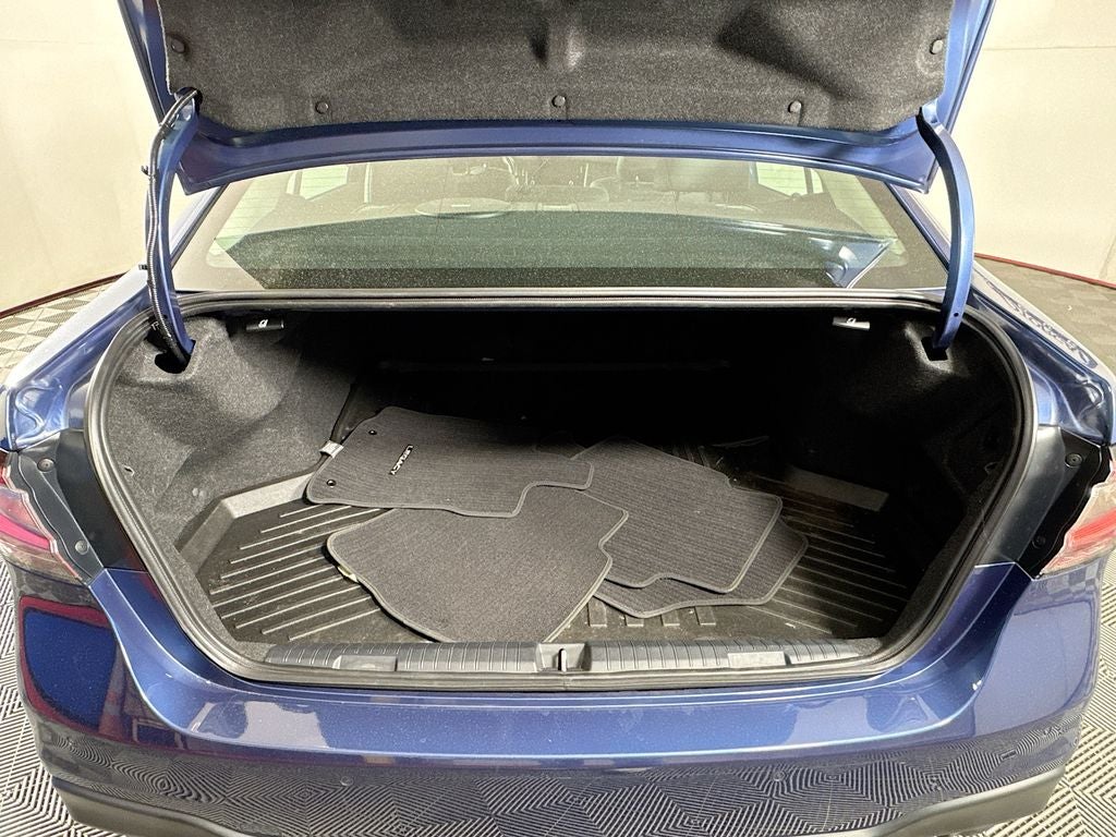2022 Subaru Legacy Limited XT