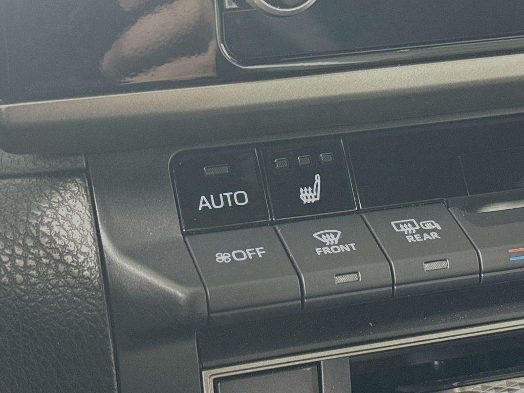 2025 Toyota Camry SE Convenience-Cold Weather Package