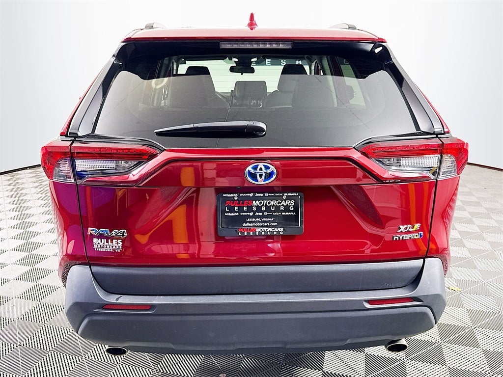2022 Toyota RAV4 Hybrid XLE