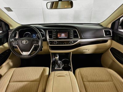 2015 Toyota Highlander LE Plus V6 AWD