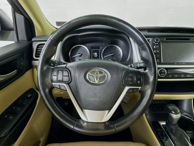 2017 Toyota Highlander Limited -V6 AWD