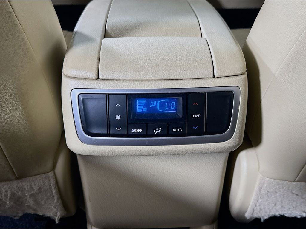 2017 Toyota Highlander Limited -V6 AWD