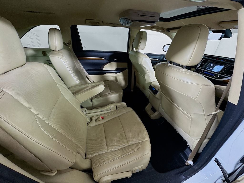 2017 Toyota Highlander Limited -V6 AWD