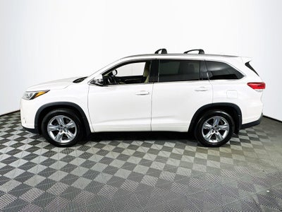 2017 Toyota Highlander Limited -V6 AWD