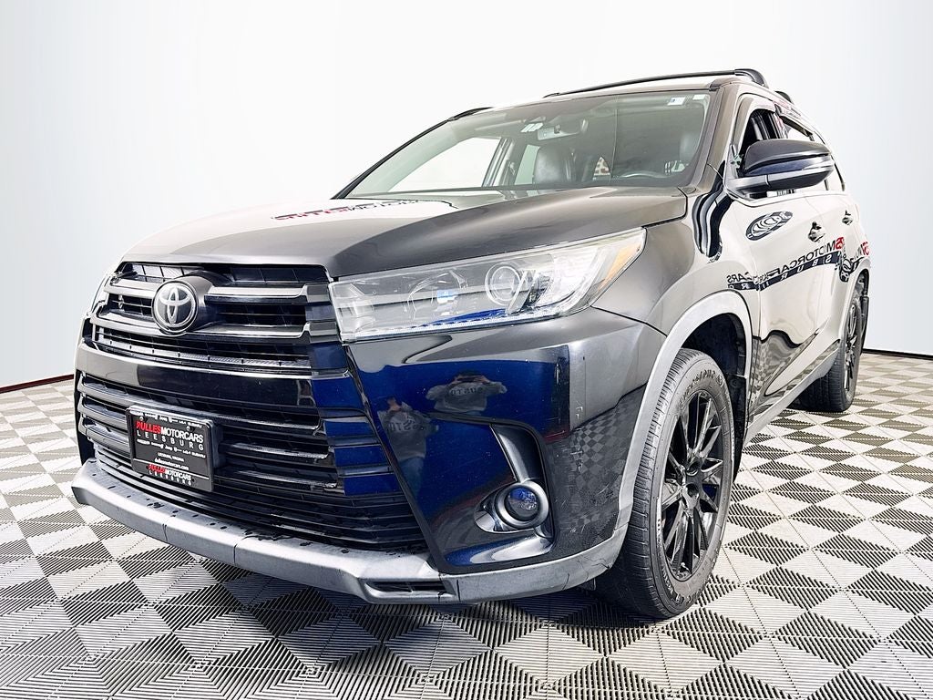 2019 Toyota Highlander SE