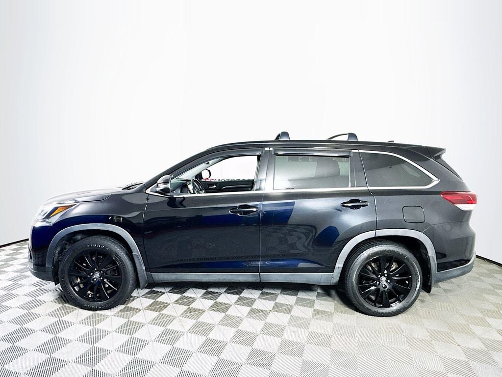 2019 Toyota Highlander SE
