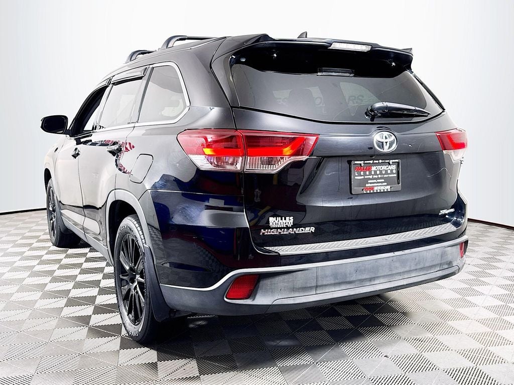 2019 Toyota Highlander SE