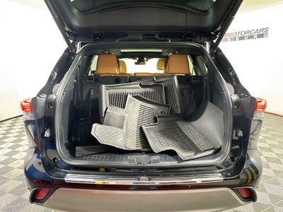 2023 Toyota Highlander Platinum