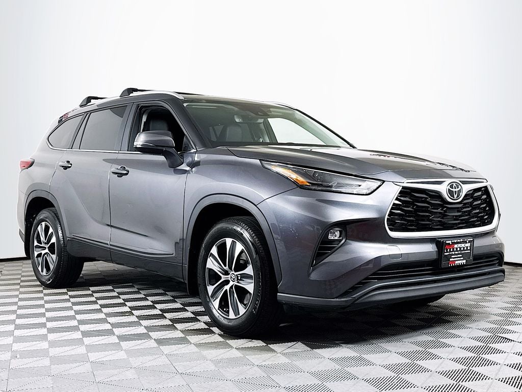 2023 Toyota Highlander L