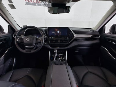 2023 Toyota Highlander L