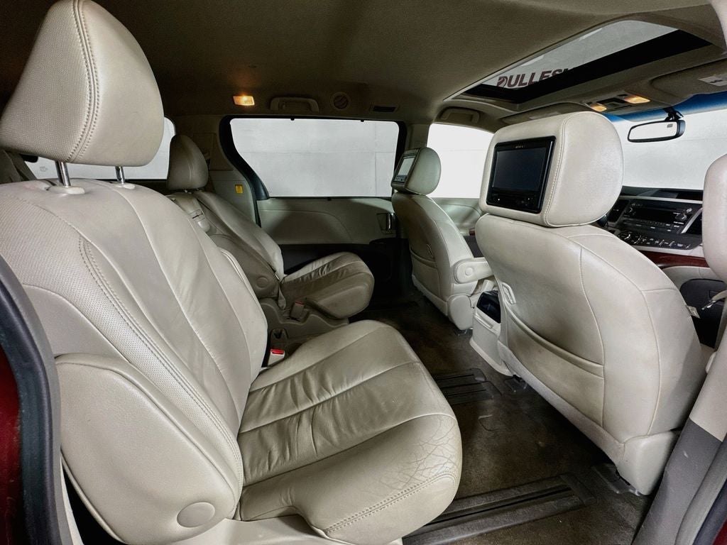 2011 Toyota Sienna XLE