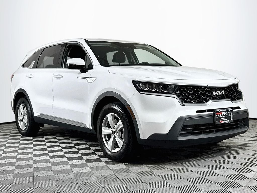 2023 Kia Sorento LX