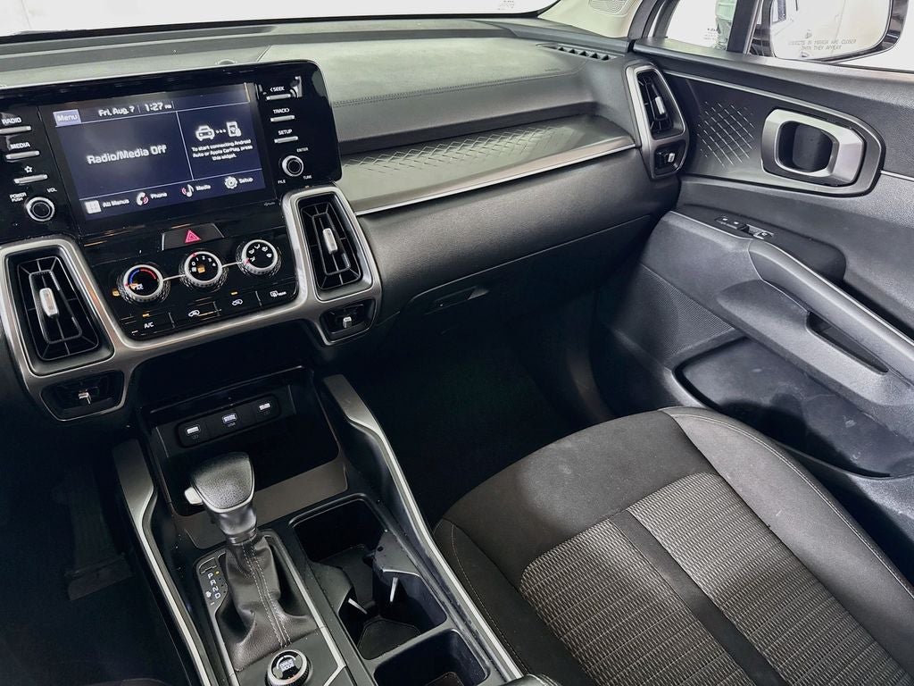 2023 Kia Sorento LX