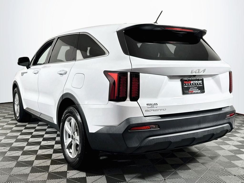 2023 Kia Sorento LX