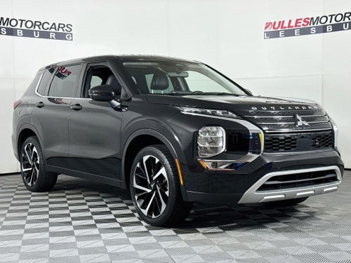 2023 Mitsubishi Outlander SE