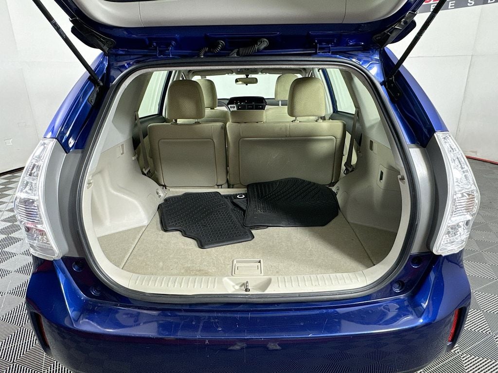 2014 Toyota Prius v Three