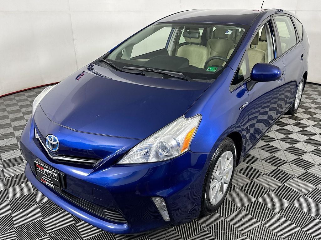 2014 Toyota Prius v Three