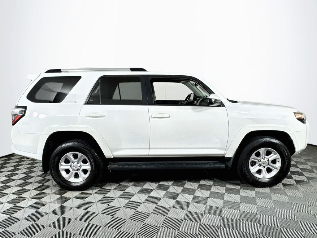 2020 Toyota 4Runner SR5 4WD