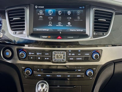 2016 Hyundai Equus Signature