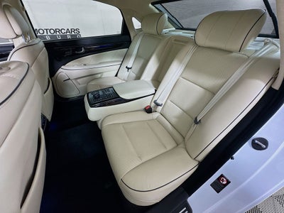 2016 Hyundai Equus Signature