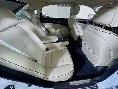 2016 Hyundai Equus Signature